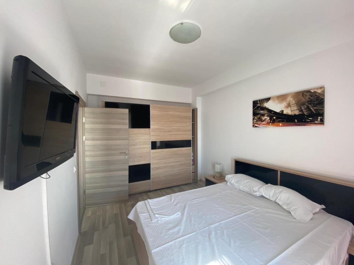 Apartament Crazy Summerland Mamaia Bagian luar foto